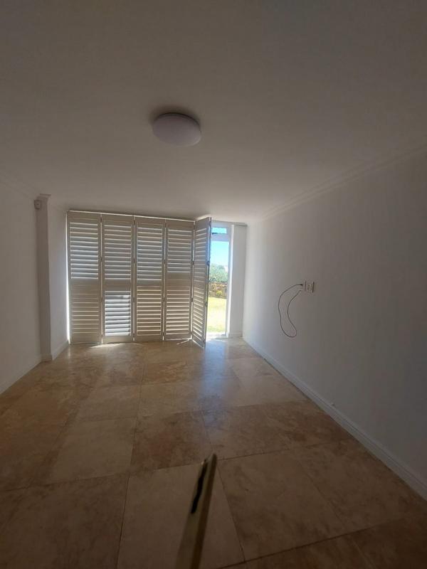 To Let 2 Bedroom Property for Rent in Lagoon Beach Western Cape